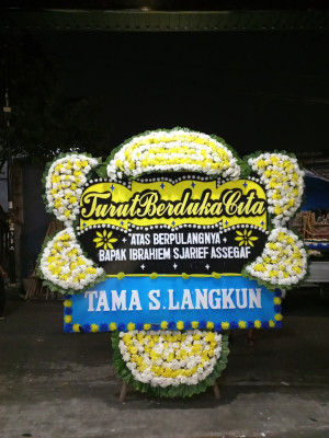Papan Bunga Duka di Namlea